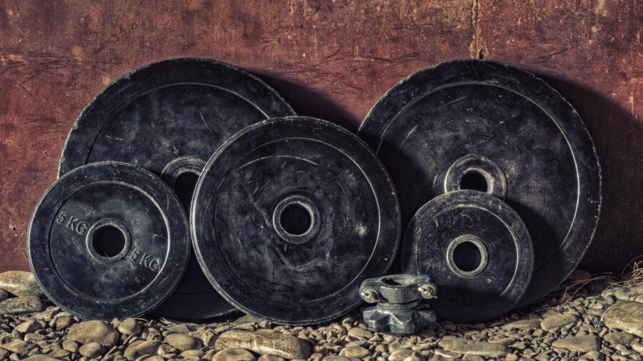 The Barbell Cleaning Mistake That’s Rusting Your Bar Right Now